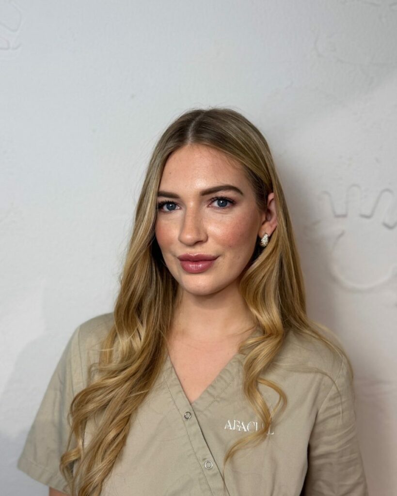 Melanie, Kosmetikerin bei AFACIAL